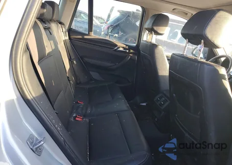 2017 BMW X3 xDrive28I z USA, uszkodzony, nr VIN 5UXWX9C32H0W70921